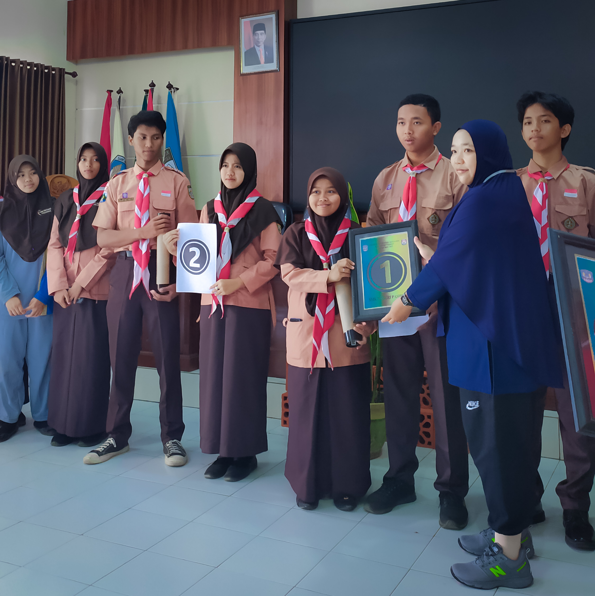 Pemilihan Calon Ketua dan Wakil Ketua OSIS SMK Negeri Pasirian Periode 2024-2025